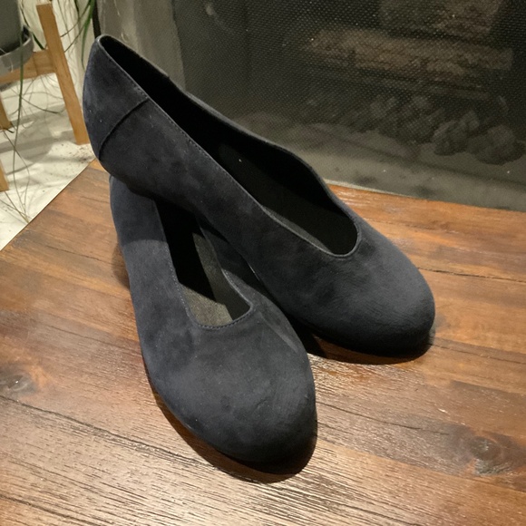 Eileen Fisher Una 2 Suede Earth Ballet flats size 6.5 - Picture 1 of 8